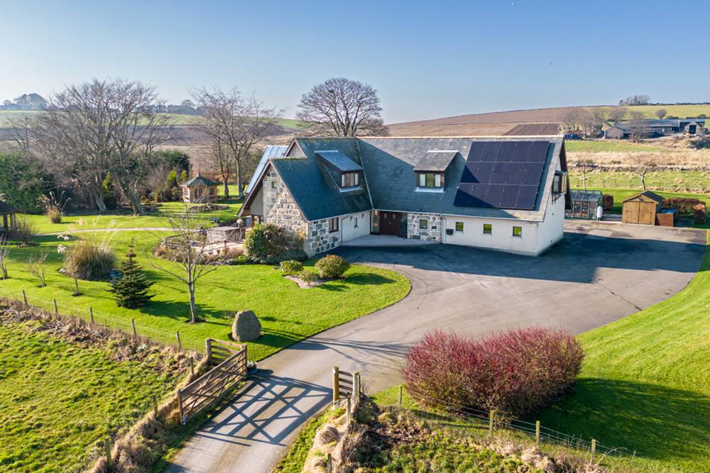 8 homes with beautiful gardens across Aberdeen city and shire